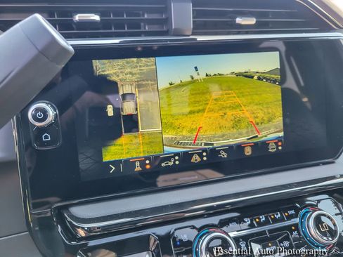New 2026 GMC Sierra 2500 AT4 w/ AT4 Premium Plus Package AWD/4WD image 15