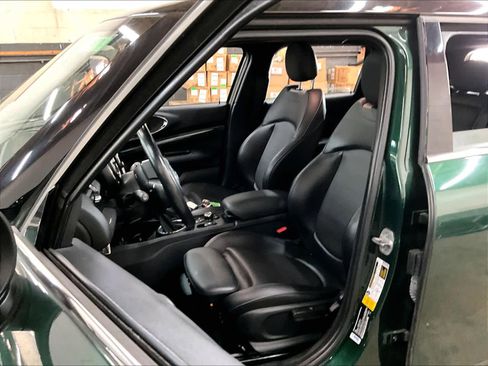 Used 2017 MINI Cooper Clubman S image 24