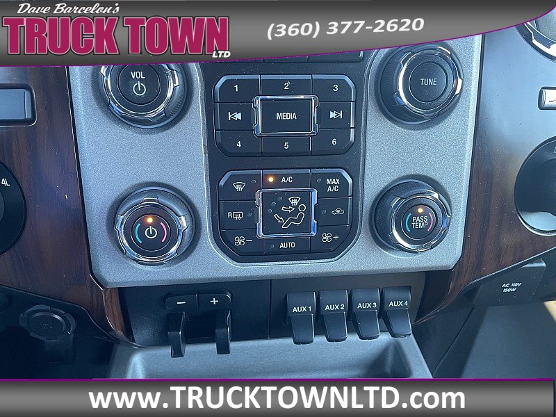 Used 2016 Ford F350 Lariat w/ Lariat Interior Package AWD/4WD image 26