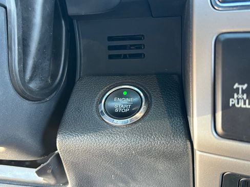 Used 2022 Ford F350 Lariat w/ Lariat Ultimate Package image 29