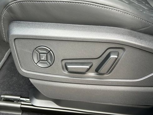 New 2026 Audi SQ5 Premium Plus AWD/4WD image 22