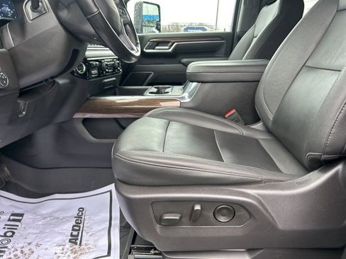 Used 2025 Chevrolet Silverado 3500 LT w/ All Star Edition image 11