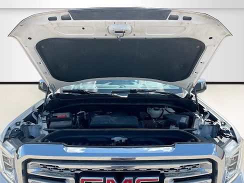 Used 2021 GMC Sierra 1500 SLT w/ SLT Premium Plus Package AWD/4WD image 31