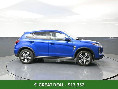 Used 2024 Mitsubishi Outlander Sport image 3