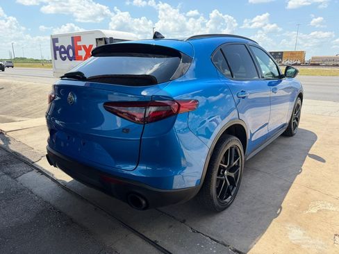 Used 2019 Alfa Romeo Stelvio AWD w/ Nero Edizione image 18