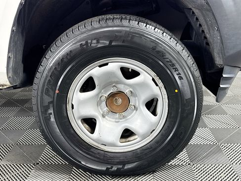 Used 2022 Toyota Tacoma SR image 27