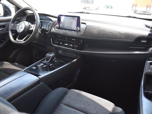 Used 2021 Nissan Rogue SV FWD image 61