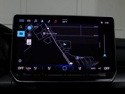 Used 2025 Volkswagen Golf image 55