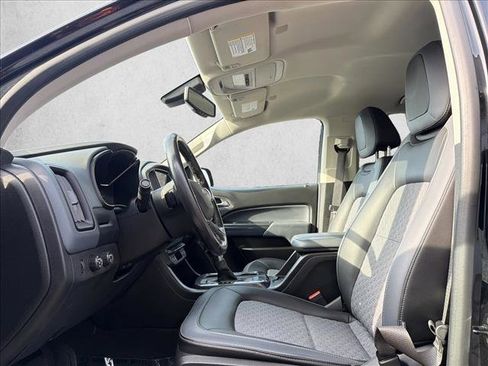 Used 2022 Chevrolet Colorado Z71 w/ Z71 Midnight Edition image 11