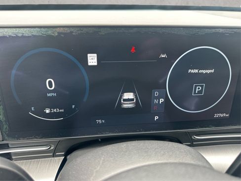 Used 2024 Hyundai Kona SEL w/ Convenience Package FWD image 26