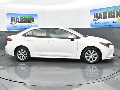 Used 2024 Toyota Corolla LE FWD image 7