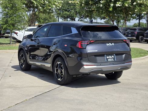 New 2026 Kia Sportage EX FWD image 3