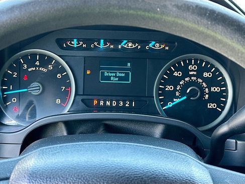 Used 2017 Ford F150 XLT image 12