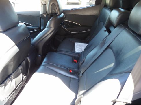 Used 2017 Hyundai Santa Fe Sport 2.0T image 12