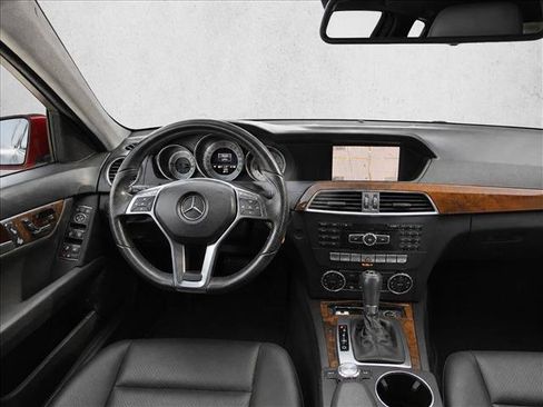 Used 2013 Mercedes-Benz C 250 Sedan image 26