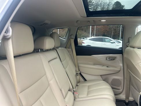 Used 2018 Nissan Murano Platinum image 13