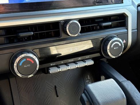 Used 2025 Toyota Tacoma TRD Sport RWD image 25