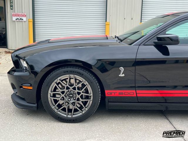 Used 2013 Ford Mustang Shelby GT500 RWD image 33