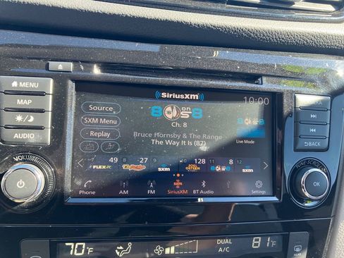 Used 2022 Nissan Rogue Sport SL w/ Premium Package image 10