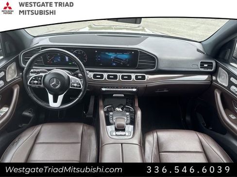 Used 2021 Mercedes-Benz GLS 450 4MATIC image 11