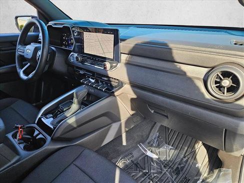 Used 2025 Chevrolet Colorado W/T w/ WT Custom Package image 20