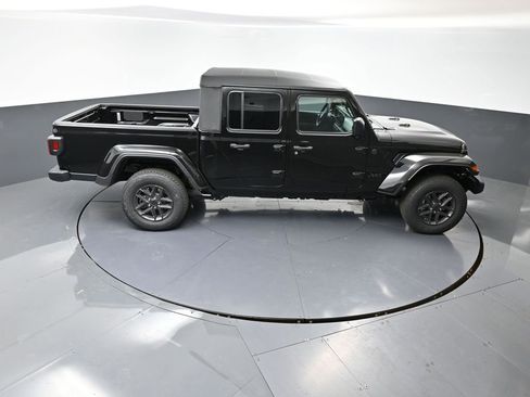 New 2026 Jeep Gladiator Sport image 38