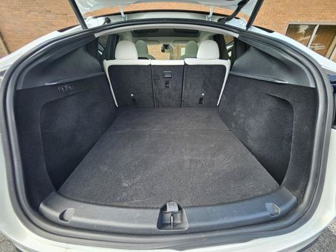 Used 2023 Tesla Model Y AWD image 69