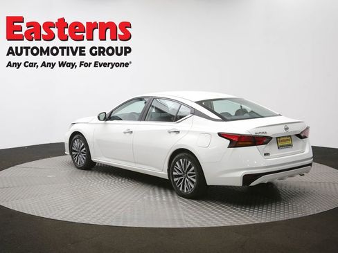 Used 2025 Nissan Altima 2.5 SV image 63