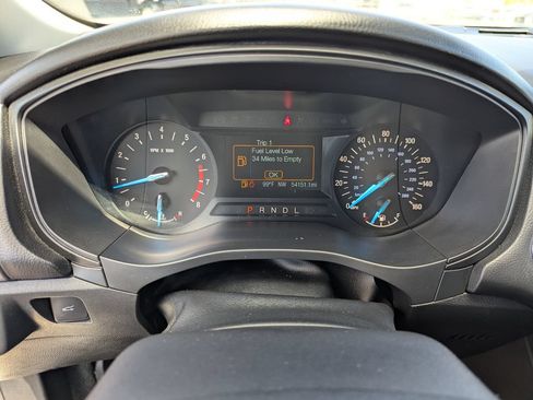 Used 2019 Ford Fusion S FWD image 22
