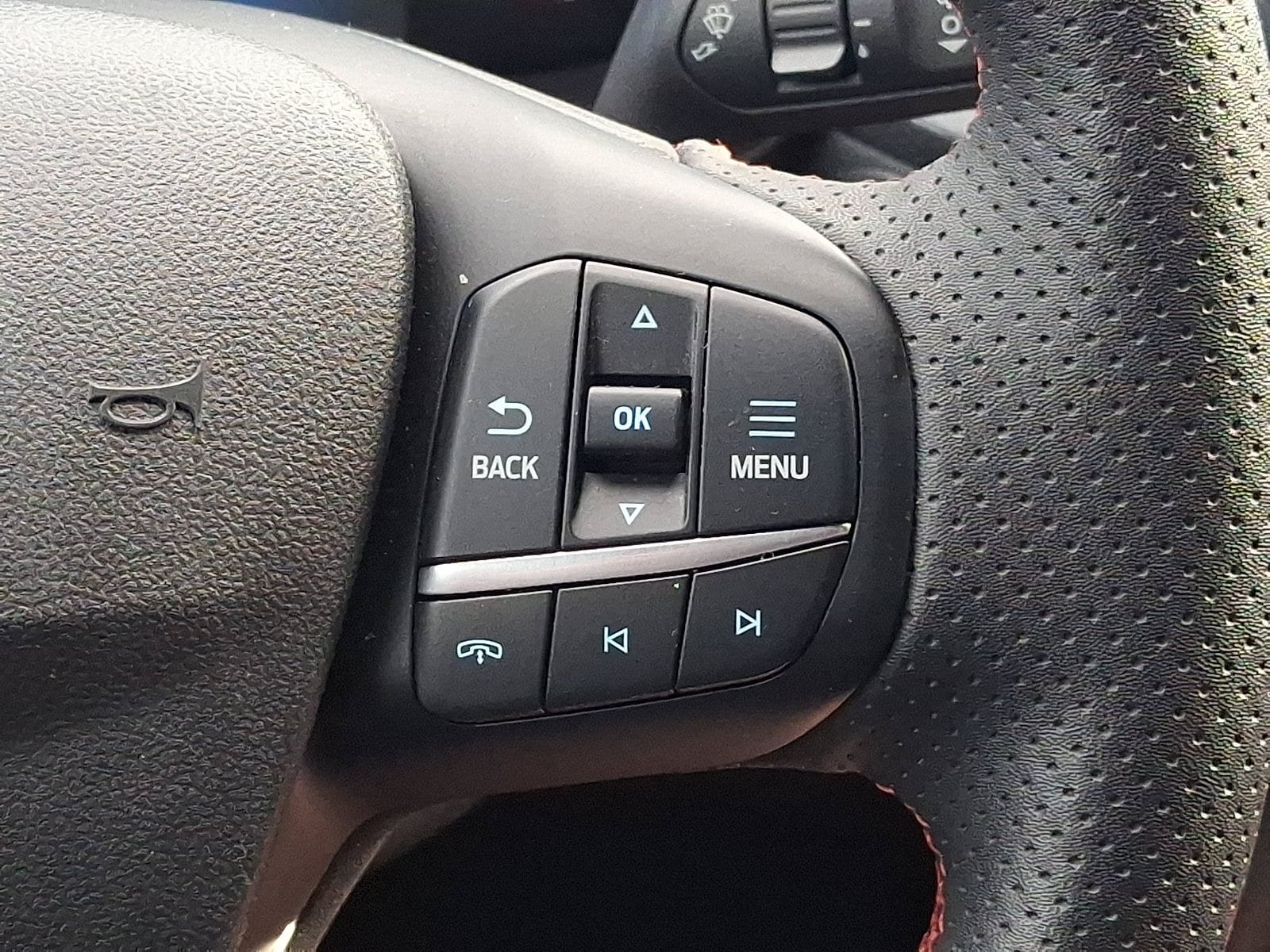 Used 2023 Ford Escape ST-Line Select AWD/4WD image 21