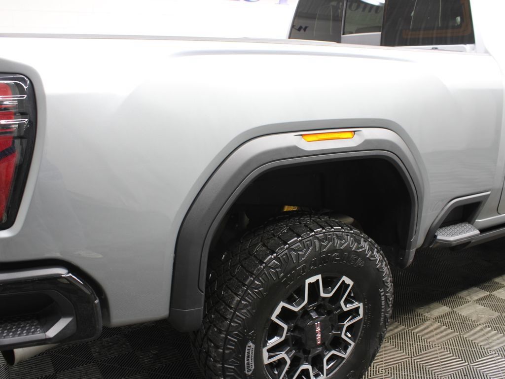 Used 2024 GMC Sierra 2500 AT4X AWD/4WD image 45