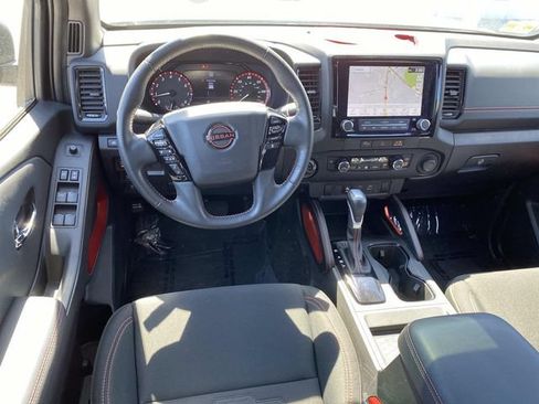 Used 2024 Nissan Frontier PRO-4X w/ Technology Package AWD/4WD image 10