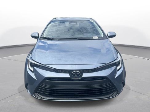 Used 2026 Toyota Corolla LE FWD image 3
