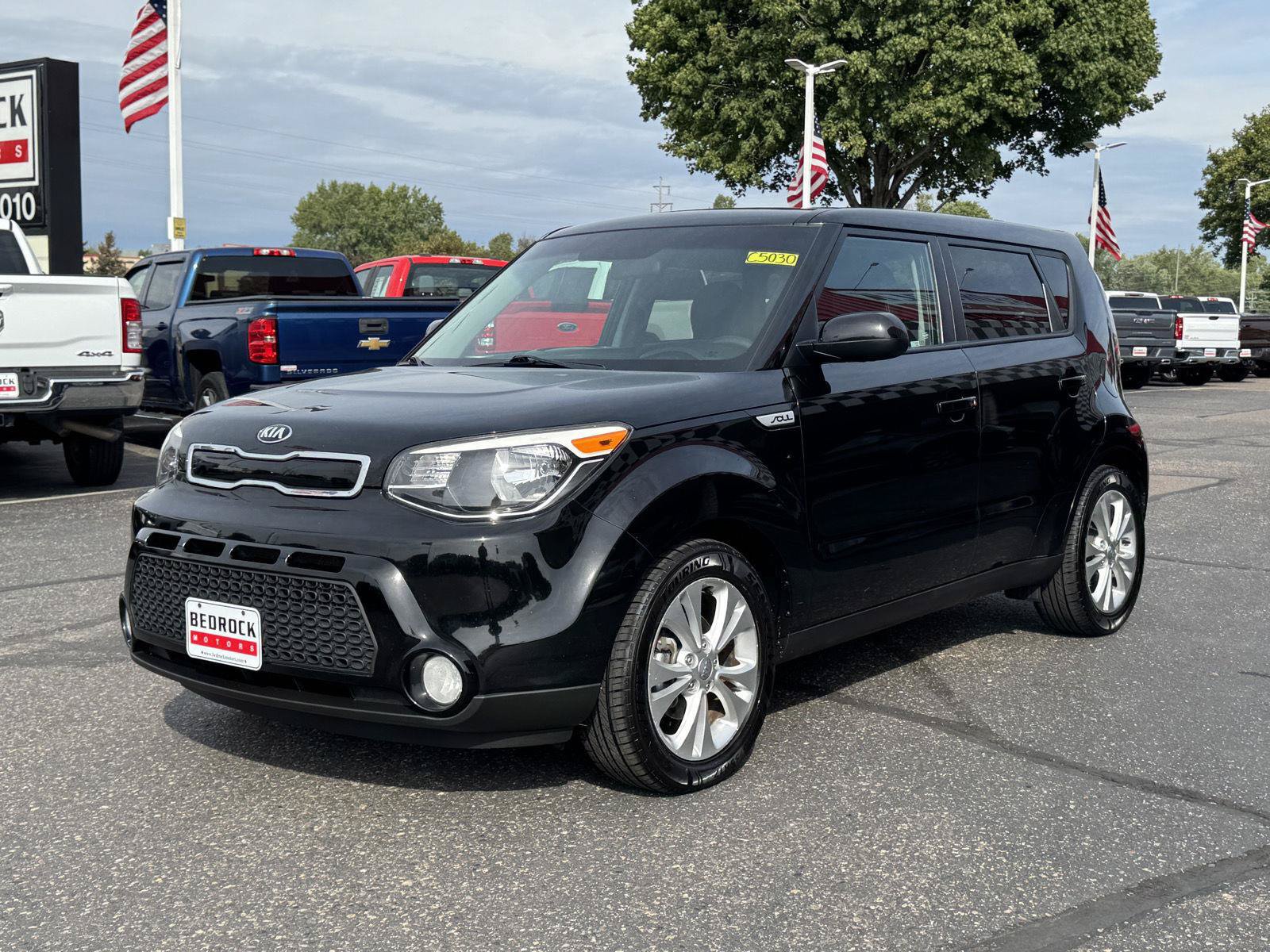 Used 2016 Kia Soul + FWD image 3