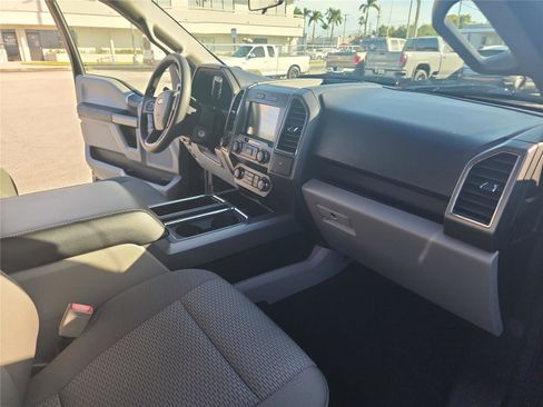 Used 2020 Ford F150 XLT image 22