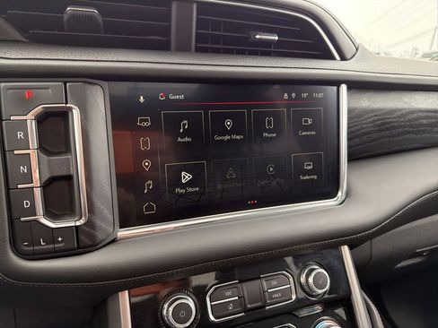 Certified 2022 GMC Yukon XL Denali w/ Denali Premium Package image 12