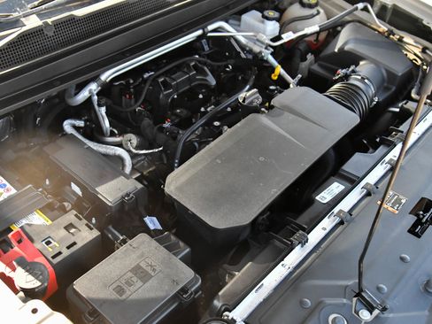 Used 2023 Chevrolet Colorado W/T RWD image 45