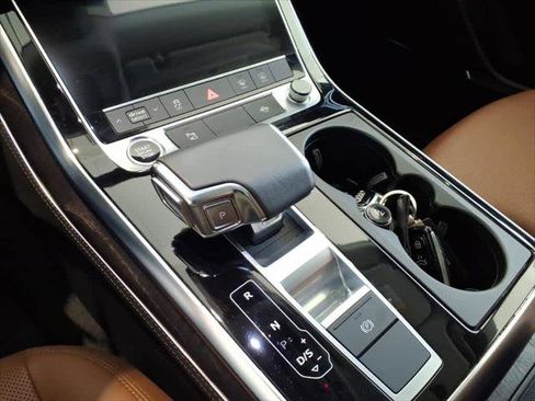 Used 2023 Audi Q8 Premium Plus w/ Premium Plus Package AWD/4WD image 14