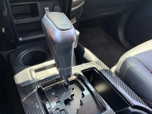 Used 2017 Toyota 4Runner TRD Pro AWD/4WD image 8