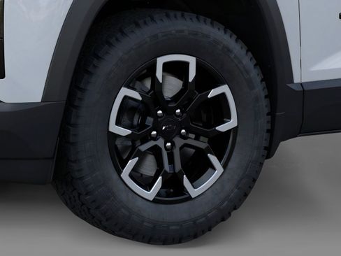 New 2026 Chevrolet Equinox ACTIV w/ Convenience Package III image 9