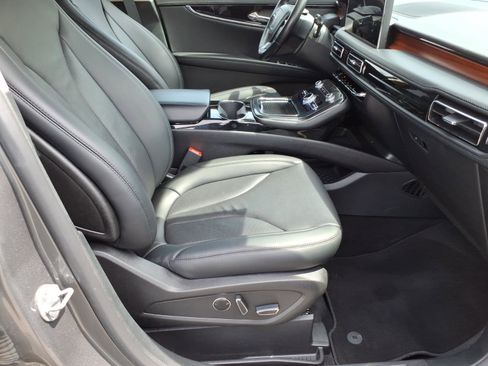 Used 2023 Lincoln Nautilus Reserve image 8