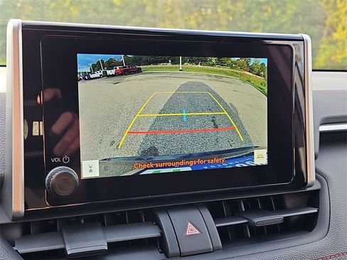 New 2025 Toyota RAV4 SE image 11