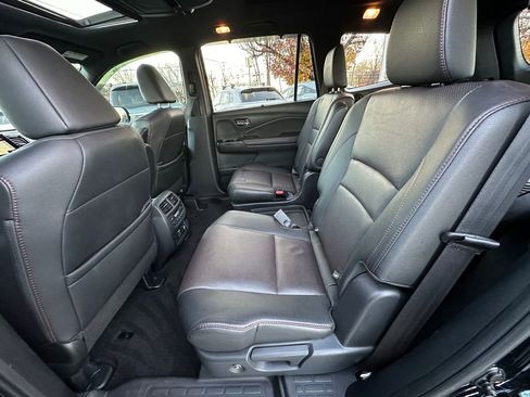 Used 2022 Honda Pilot Black Edition image 20