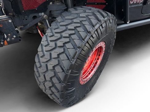 Used 2020 Jeep Gladiator Rubicon AWD/4WD image 9