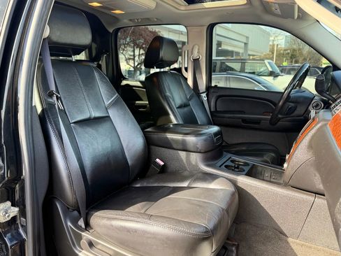 Used 2007 Chevrolet Avalanche LT w/ LT Preferred Equipment Group image 32