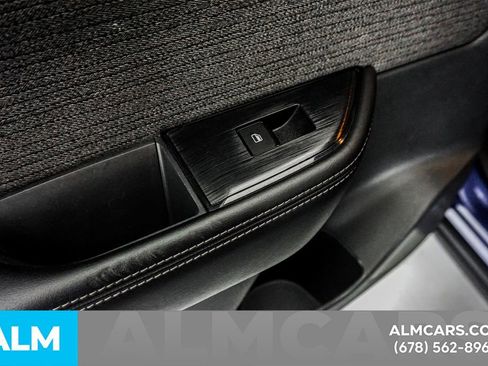 Used 2023 Nissan Rogue SV FWD image 53