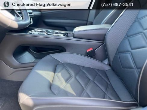 Used 2026 Volkswagen Atlas SE AWD/4WD image 22