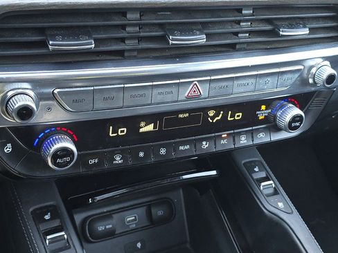 Used 2022 Kia Telluride EX w/ EX Premium Package AWD/4WD image 22