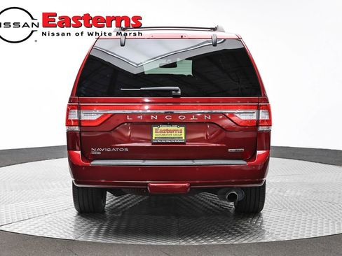 Used 2016 Lincoln Navigator Reserve AWD/4WD image 6