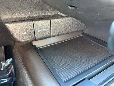Used 2021 Toyota Camry SE FWD image 25